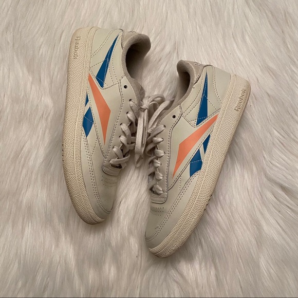 Reebok club c 85 women’s shoes - Picture 2 of 4